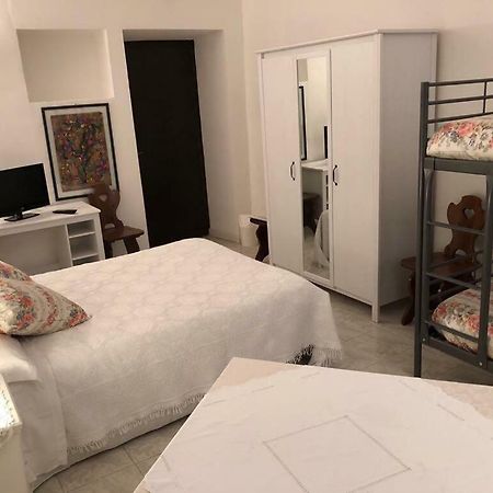 モンカリエーリ A Casa Di Lory Bed & Breakfast エクステリア 写真